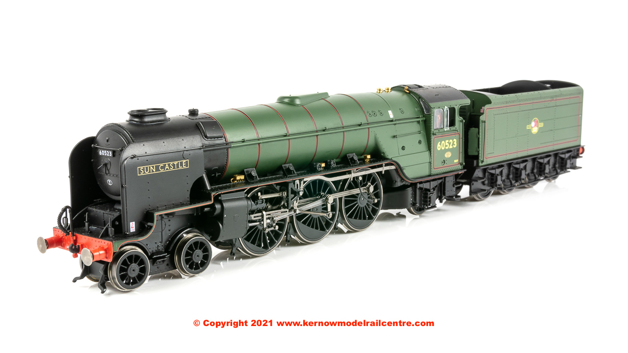 R3835 Hornby Thompson Class A2/3 4-6-2 Steam Locomotive number 60523 'Sun Castle' in BR Green livery with Late Crest